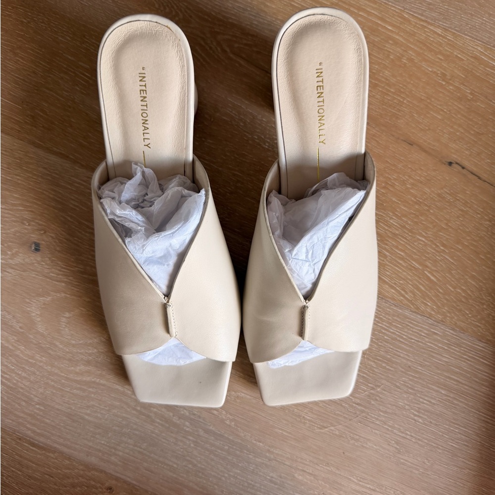 INTENTIONALLY BLANK Cream Heel